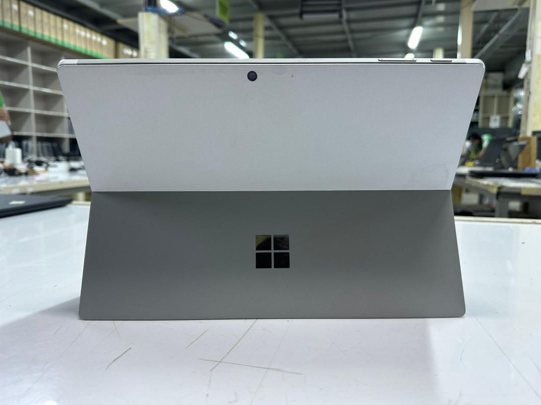 Surface Laptop